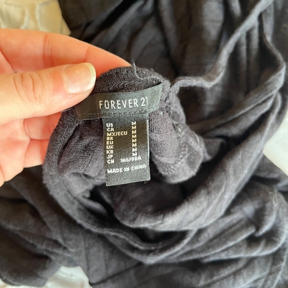 NWOT Forever 21 Open-back Crop Top - Picture 3 of 4